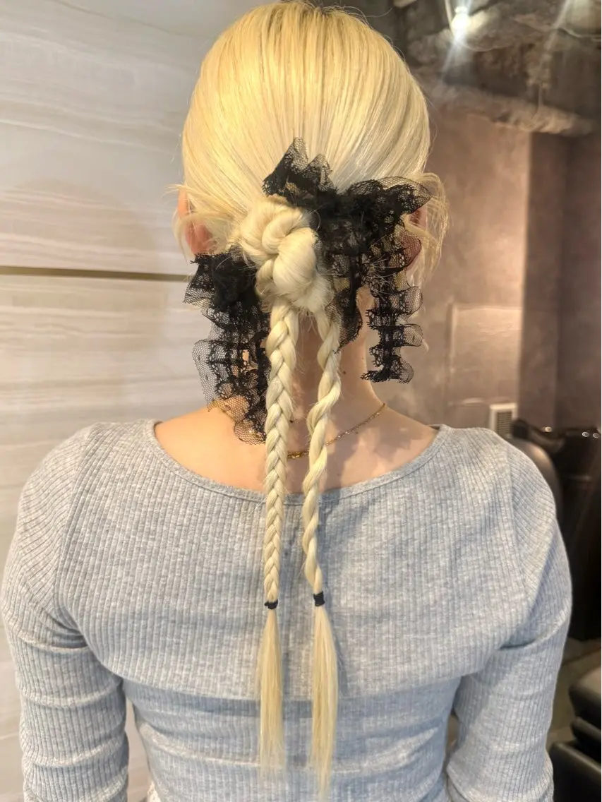 ロング ヘアセット 🌿巴結生🌱大宮 ミルクティーベージュのヘアスタイル