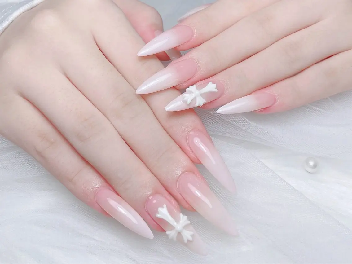ネイル アートネイル オーロラネイル フレンチネイル ジェルネイル グラデーション ハンドネイル Sora nail 長さ出し専門店のネイルデザイン