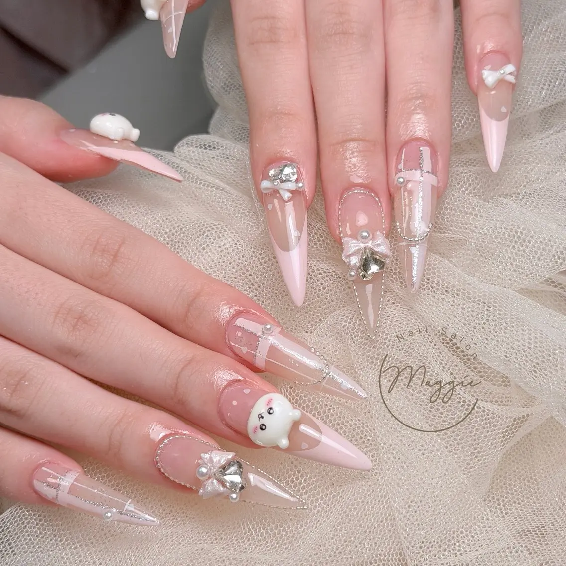 ネイル Maggie Nail🦩のネイルデザイン