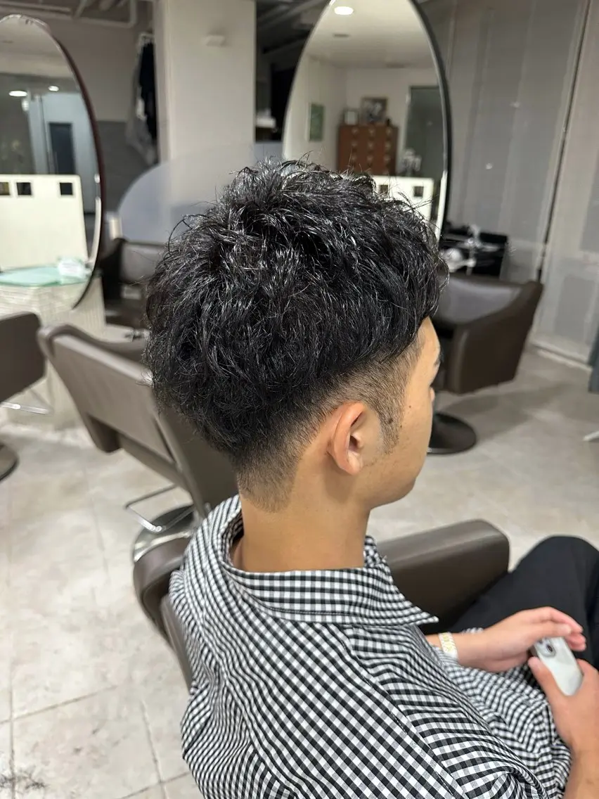 ショート メンズ ハイトーン✨髪質 改善🫧RYOのヘアスタイル