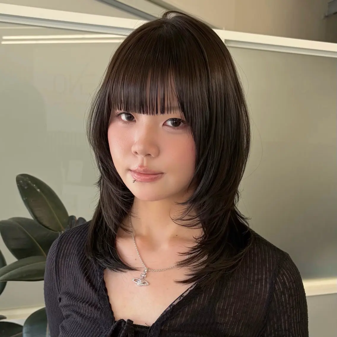 ミディアム ミディアムレイヤー 顔まわりレイヤー 顔周りカット ハッシュカット レイヤーカット カット ヘアカラー トリートメント 【レイヤー×透明感 カラー】mayaのヘアスタイル