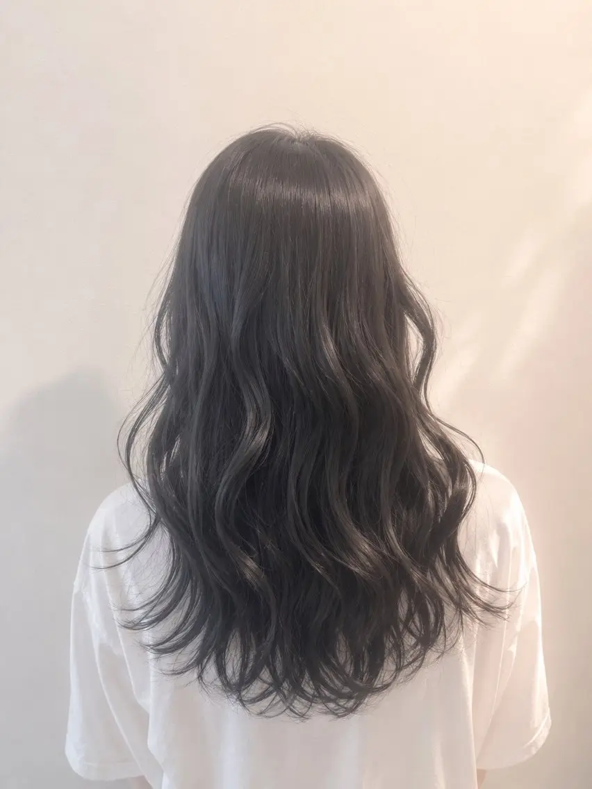 カラー ベージュカラー 黒髪 ブリーチ 透明感カラー グレージュ カット ヘアカラー トリートメント 束感まつ毛/透明感 京都Yuuka🎀のマツエク・マツパデザイン