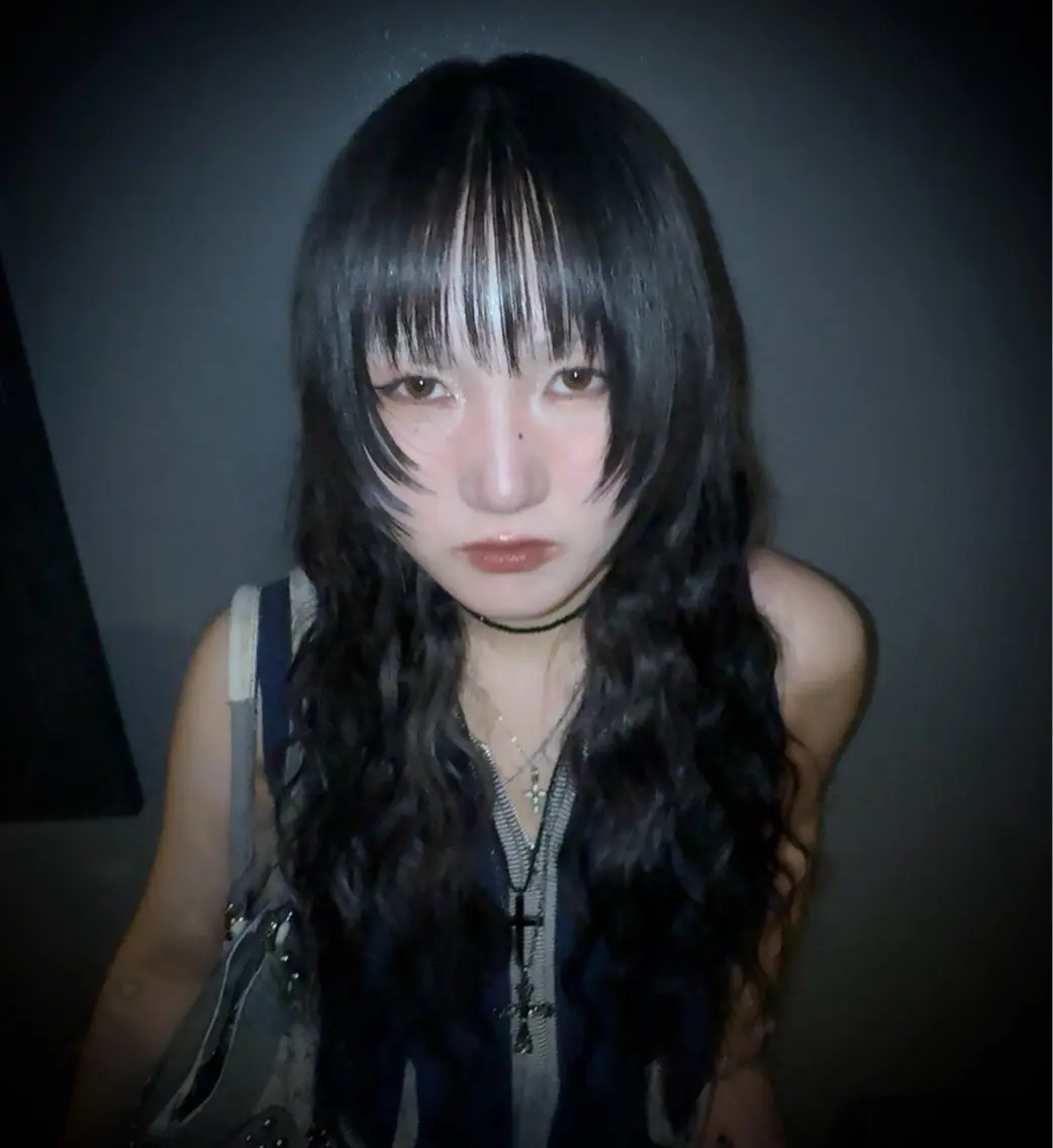 セミロング 河野 朱里のヘアスタイル