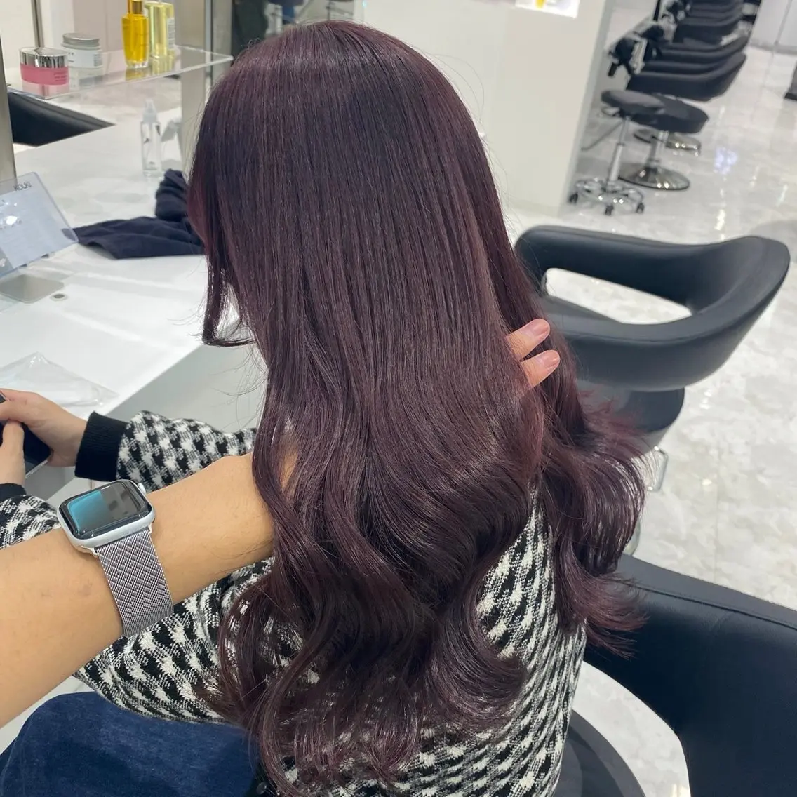 セミロング カラー センターパート特化 井上健太のヘアスタイル