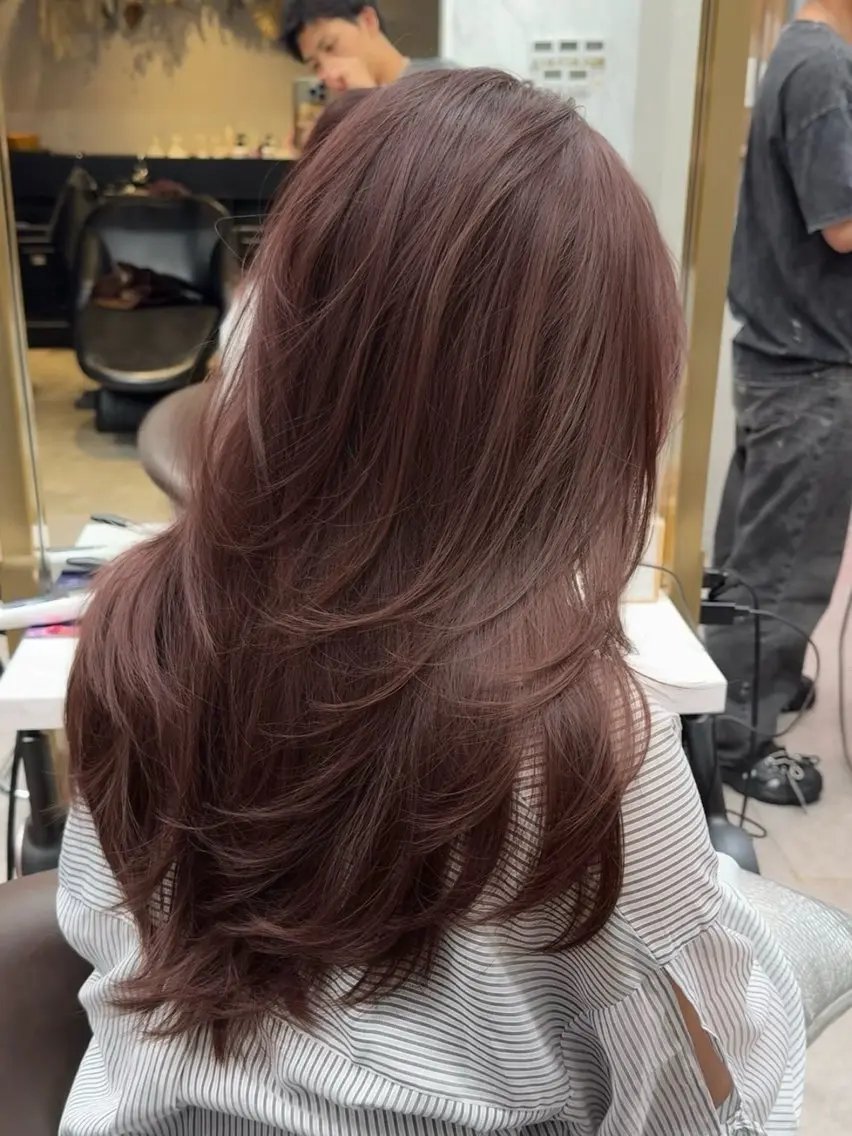 ミディアム カラー ボブレイヤー ブリーチ ボブ 顔周りカット ハッシュカット カット ヘアカラー トリートメント レイヤーダブルカラー KYONのヘアスタイル