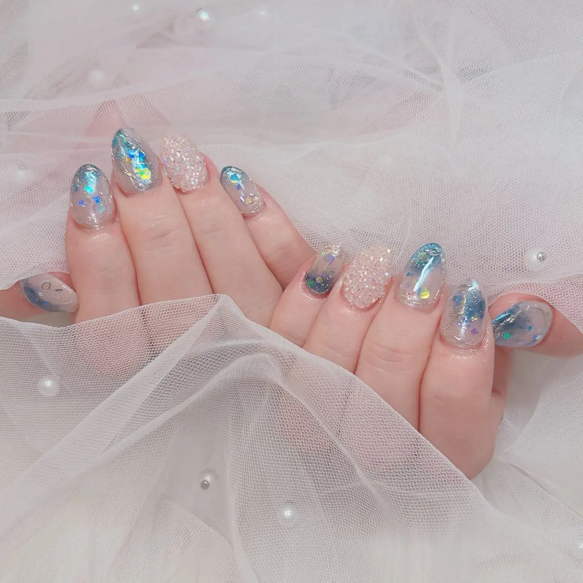 ネイル ジェルネイル ニュアンスネイル ハンドネイル ラクロレ ハナ︎🌼のネイルデザイン