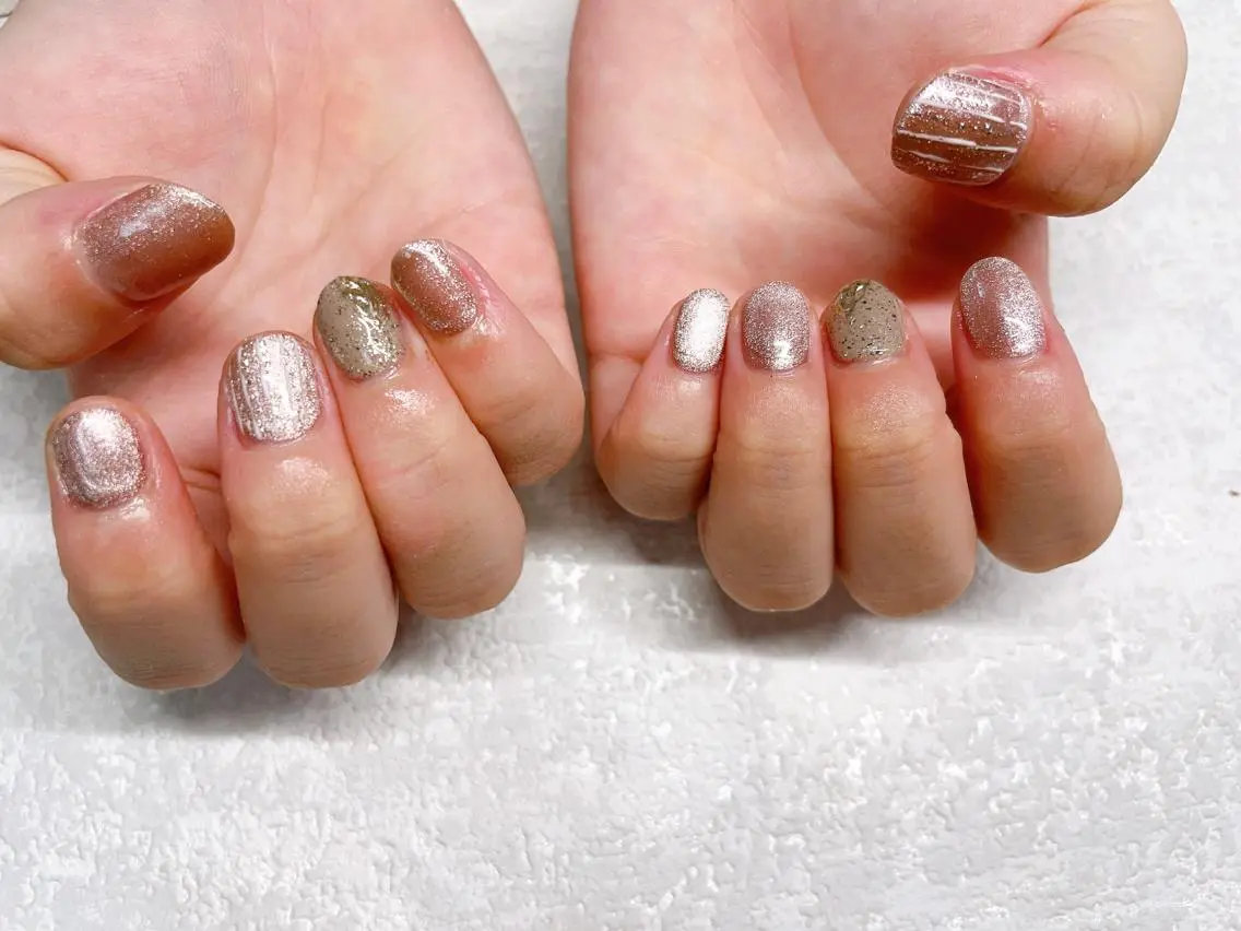 ネイル オーロラネイル フラワーネイル フットネイル フレンチネイル ジェルネイル ハンドネイル mogunail &blowのネイルデザイン