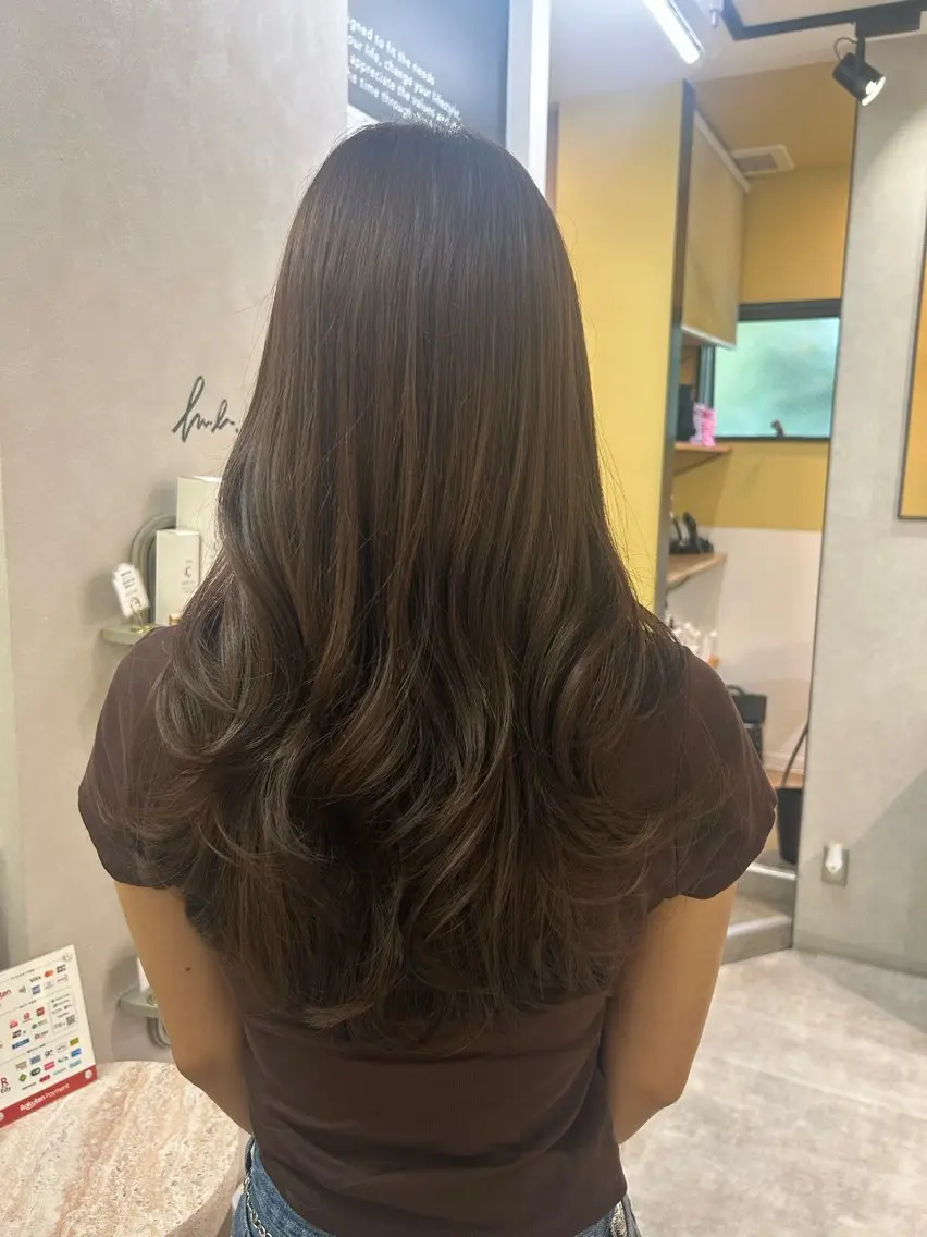 ロング カラー ベージュカラー ブリーチ ブラウンカラー ブラウンベージュ ブリーチなしカラー カット ヘアカラー トリートメント hub hair レイヤー/透明感のヘアスタイル