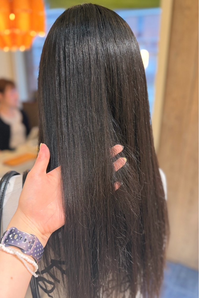 NICCOLO室見 KOTONEのヘアスタイル