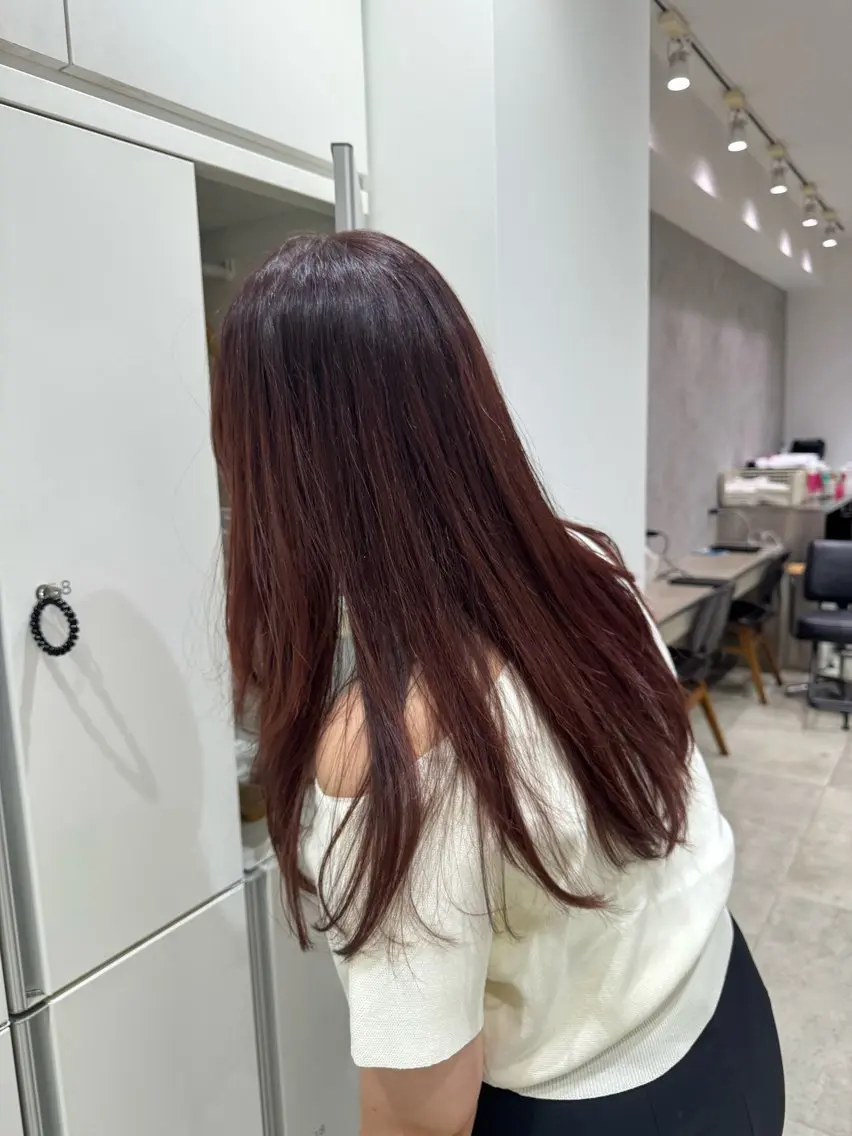 ロング カラー ブラウンカラー ピンクカラー ハッシュカット レイヤーカット 小顔カット カット ヘアカラー トリートメント Rin🎀韓国ヘア/ レイヤー/ケアカラーのヘアスタイル