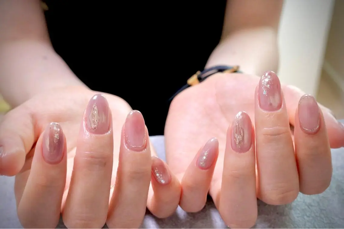 ネイル オーロラネイル カジュアル フラッシュネイル ジェルネイル ラメ(グリッター) ハンドネイル MH Nailのネイルデザイン