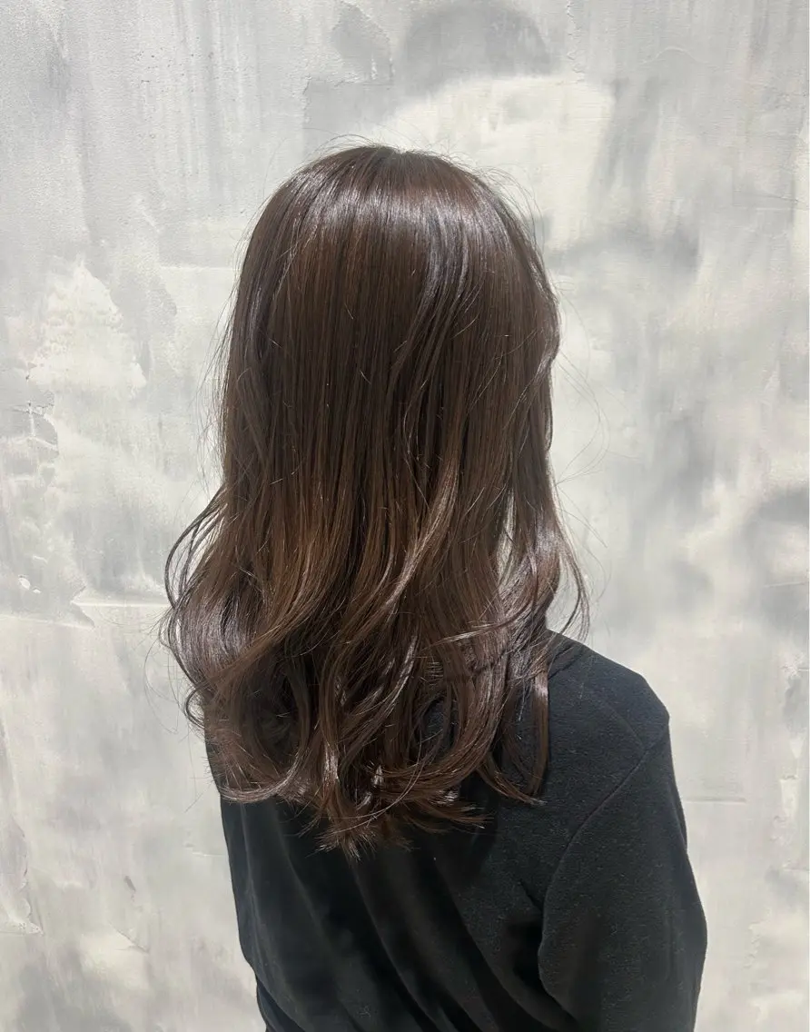セミロング ヘアカラー はるか モデル募集中☘️のヘアスタイル