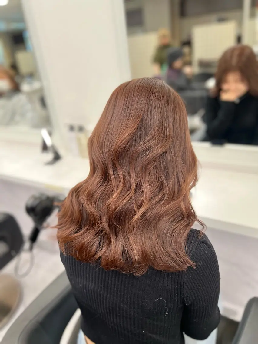 セミロング ヘアカラー トリートメント ヘアセット 🖤艶髪／髪質改善 横浜美容室／ゆりのヘアスタイル