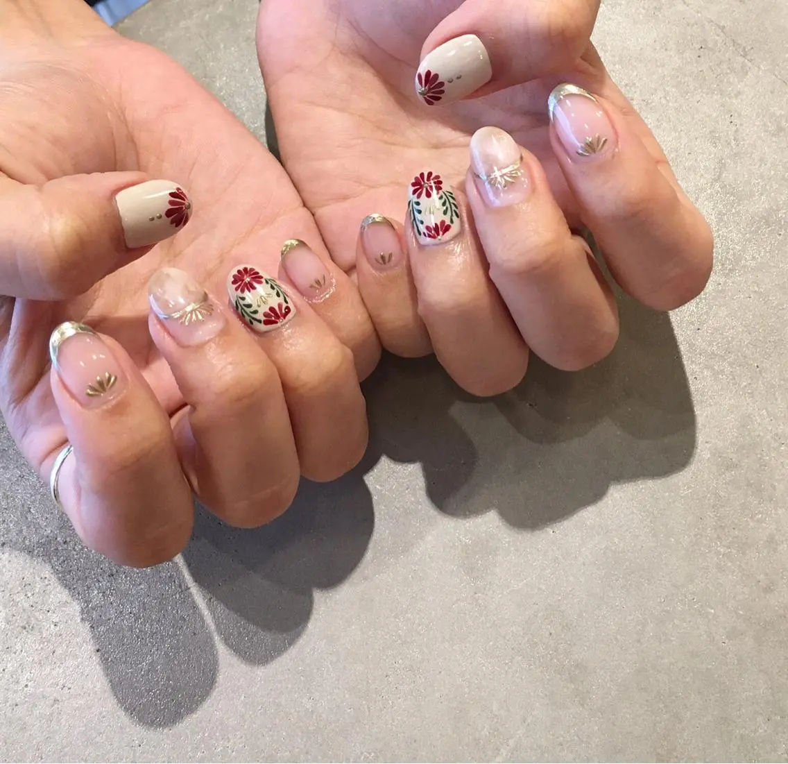 ネイル アートネイル フラワーネイル ジェルネイル 持ち込み ハンドネイル nail salon Soeurのネイルデザイン