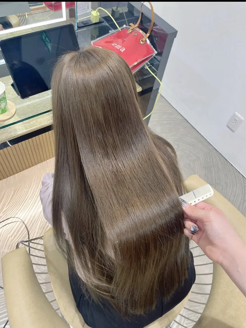 【🌼ご新規様限定👱♀️】ブリーチなしダブルカラー✨+艶カラー+トリートメント+韓国巻き🇰🇷♡の写真