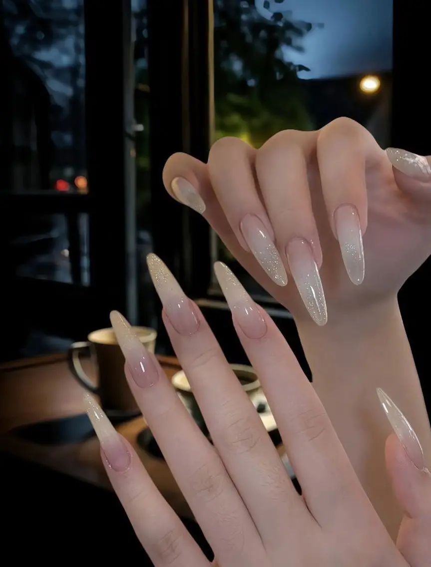 ネイル ジェルネイル グラデーション ラメ(グリッター) ラメグラデーション ワンカラーネイル ハンドネイル kana nailのネイルデザイン