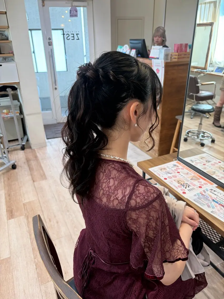ヘアアレンジ ヘアセット カットパーマ/ レイヤー/ココミ🧚のヘアスタイル