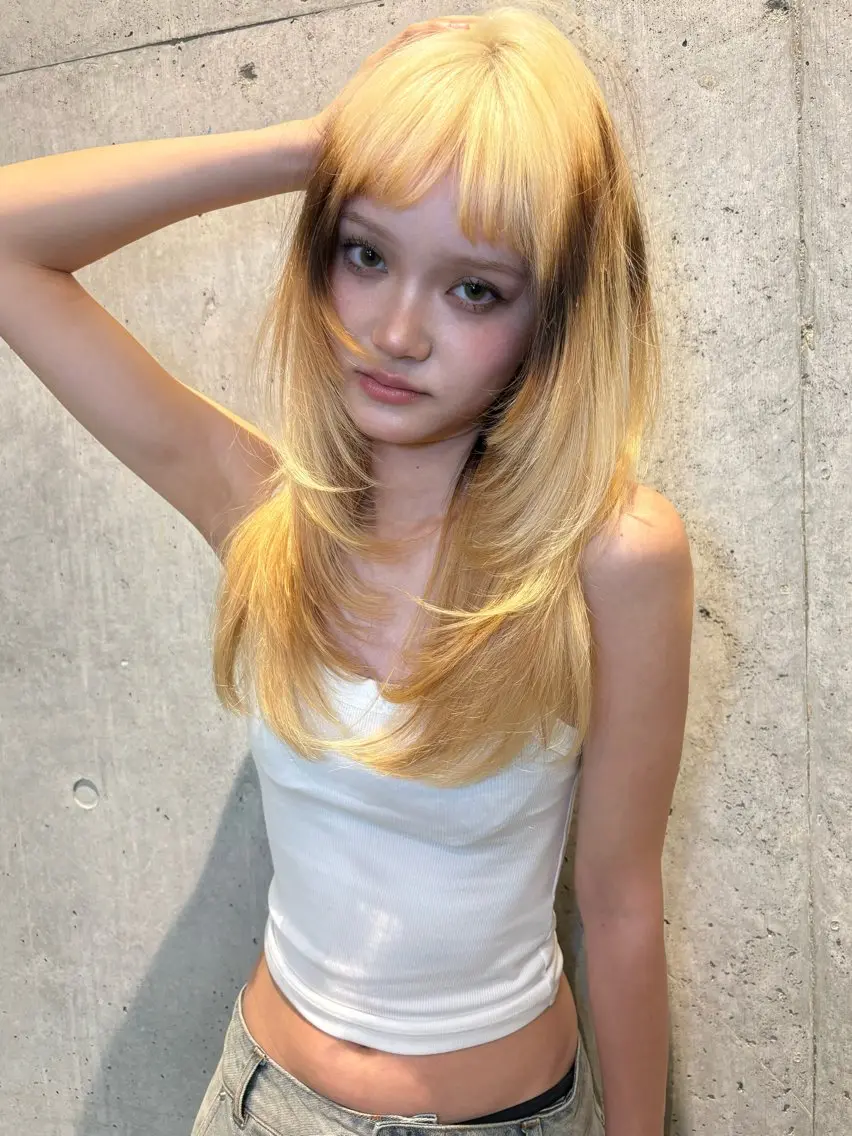 セミロング レイヤーカット オン眉 福岡海外風レイヤー/ ゴトリのヘアスタイル