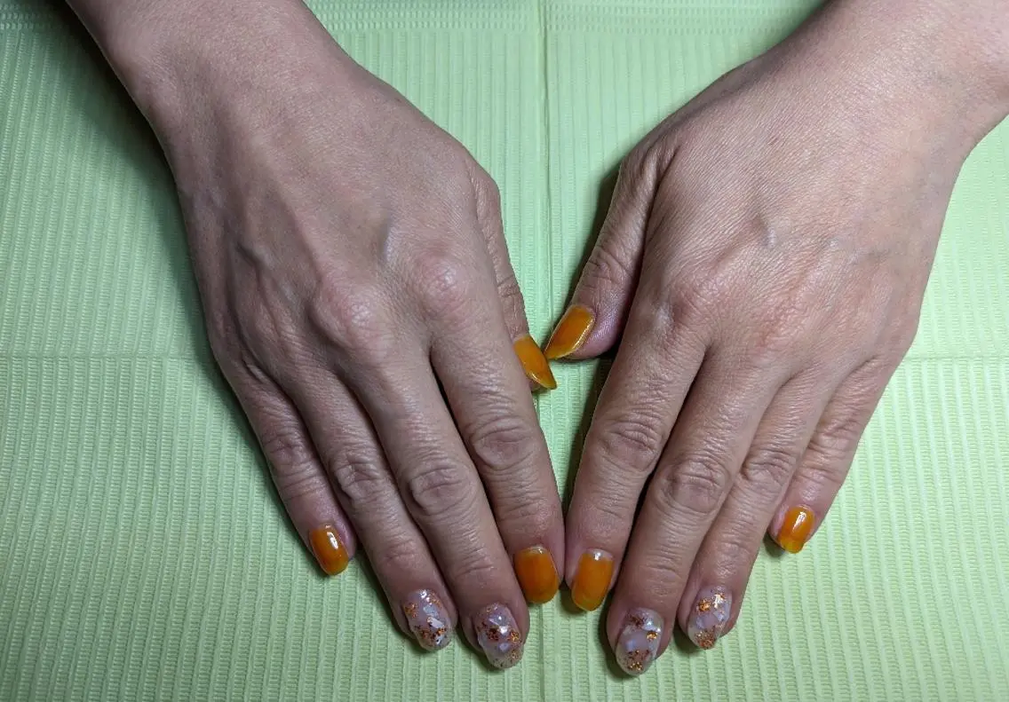 ネイル オレンジ ✨ameru✨ nailsalonのネイルデザイン