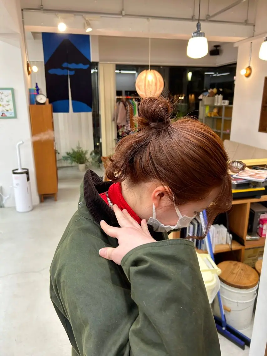カラー オレンジ 藤原 あかりのヘアスタイル