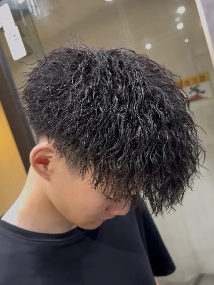 パーマ ツイストスパイラルパーマ スパイラルパーマ RISE 長谷川太尊のヘアスタイル