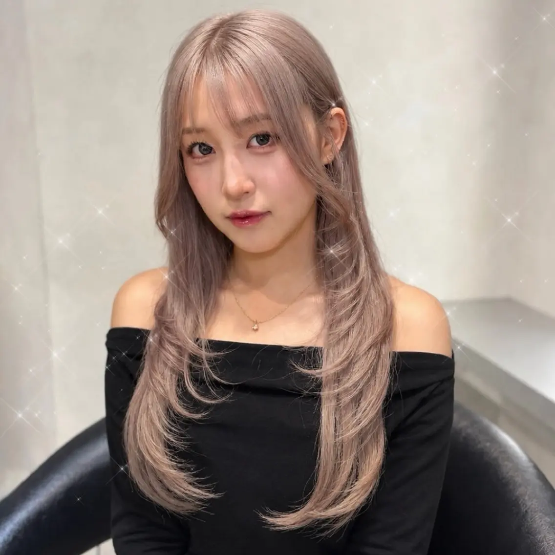 ロング レイヤー/ハイトーン 🤍reina🤍のヘアスタイル