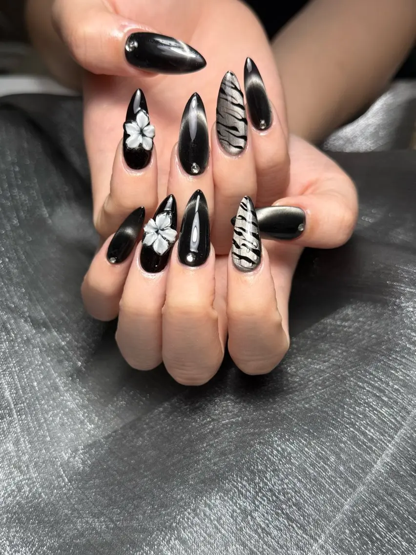 ネイル W·nail salonのネイルデザイン