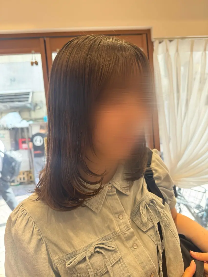 ミディアム レイヤーカット カット 河添 麗菜のヘアスタイル