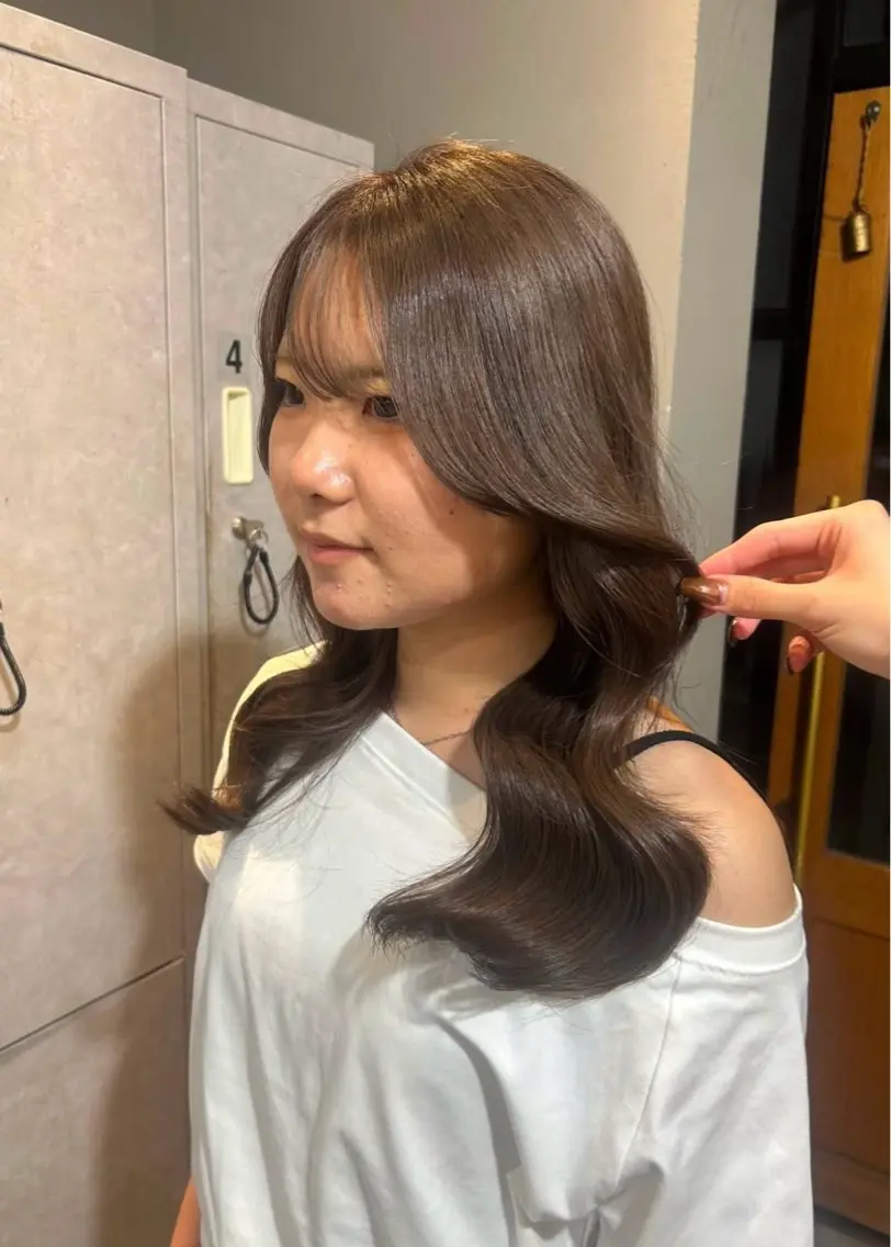 ミディアム カラー ヘアカラー トリートメント 【ioe 元町】 🎀希 歩🎀のヘアスタイル