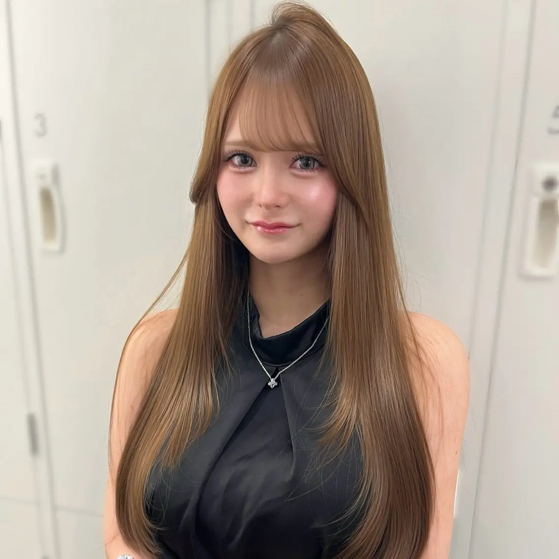 ロング カラー ベージュカラー ミルクティーベージュ ヘアカラー 新宿🌙 Maoのヘアスタイル
