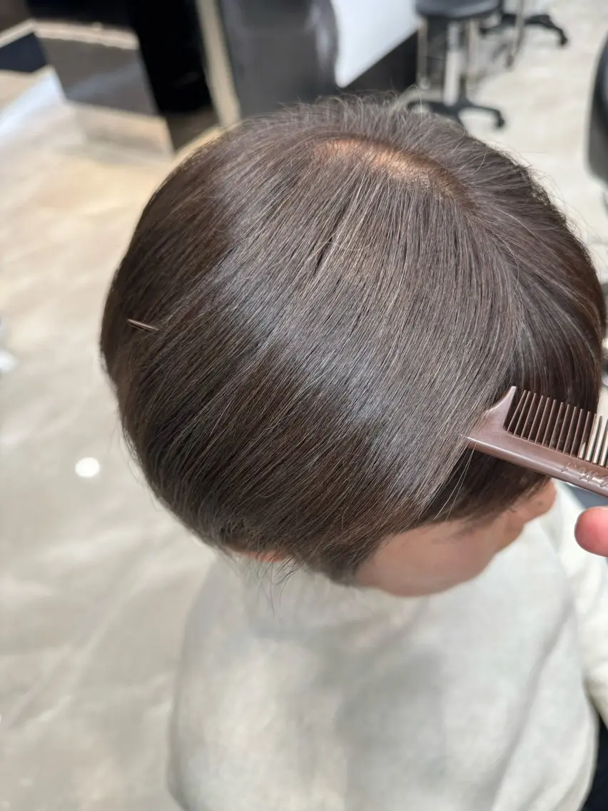 ショート カラー カット ヘアカラー トリートメント 癖毛女子が大変身✨ 美髪メイク美容師のヘアスタイル