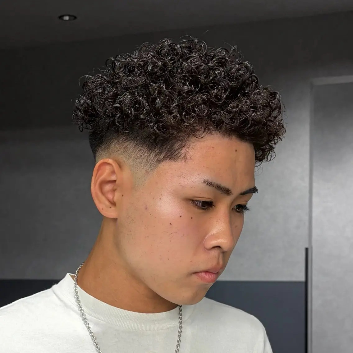 パーマ メンズ フェードカット メンズパーマ カット パーマ 志村 シュンスケのヘアスタイル