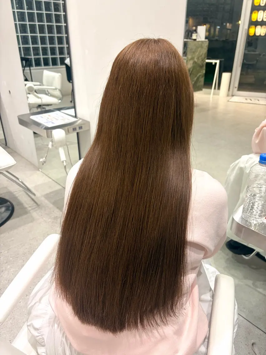 カラー ヘアカラー 吉田 百々花のヘアスタイル
