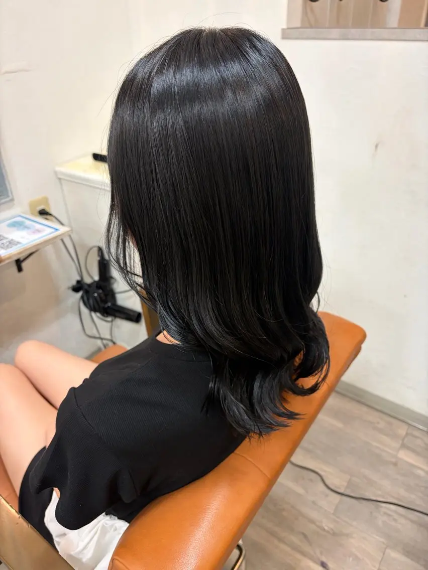 ロング カラー 伊藤 梨緒のヘアスタイル