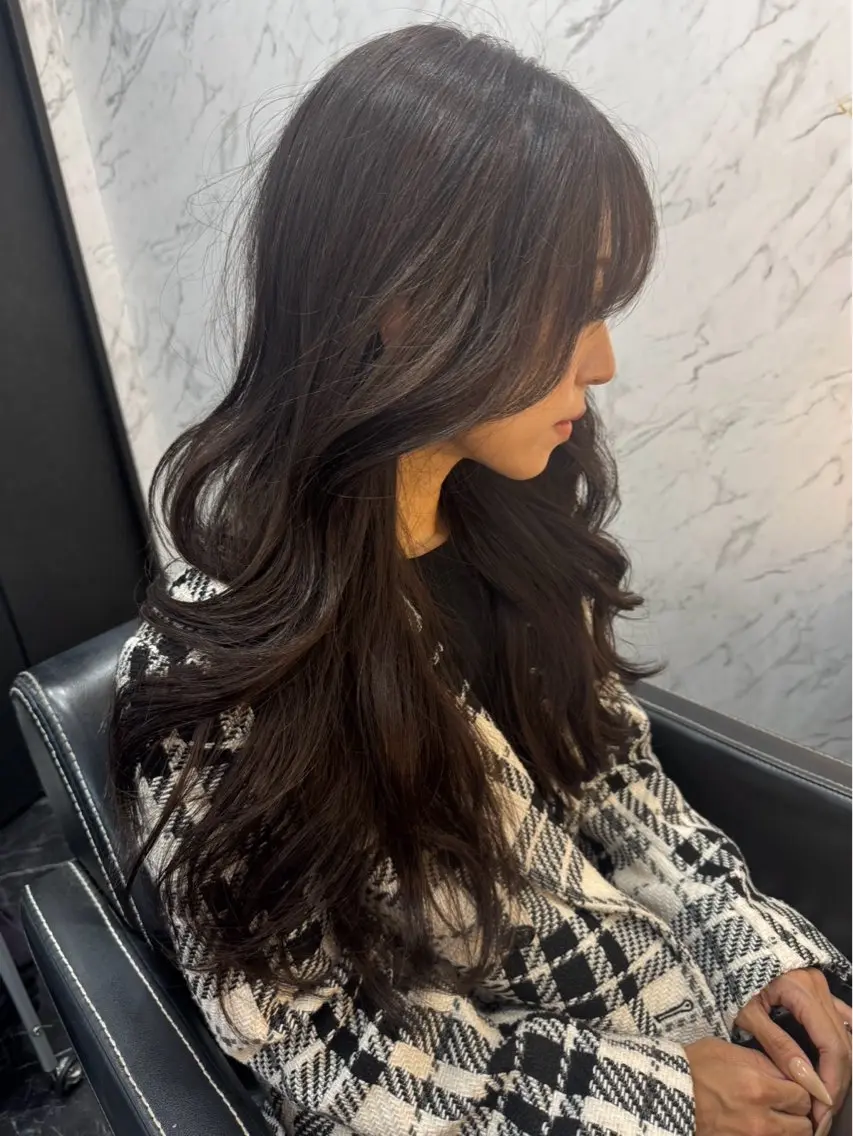 ロング カラー ヘアカラー LOHAS 優来（ユラ）のヘアスタイル
