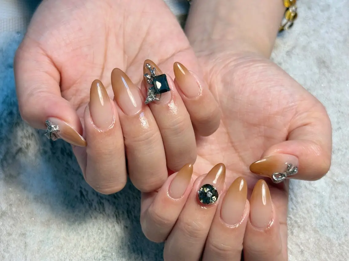 自爪持ち込みデザイン90分（パーツ付け放題）8980→¥7980の写真