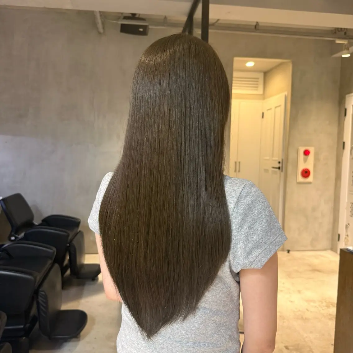 ロング カラー ヘアカラー トリートメント 杏菜🌺👶🏼💕 ／elima調布🫧のヘアスタイル