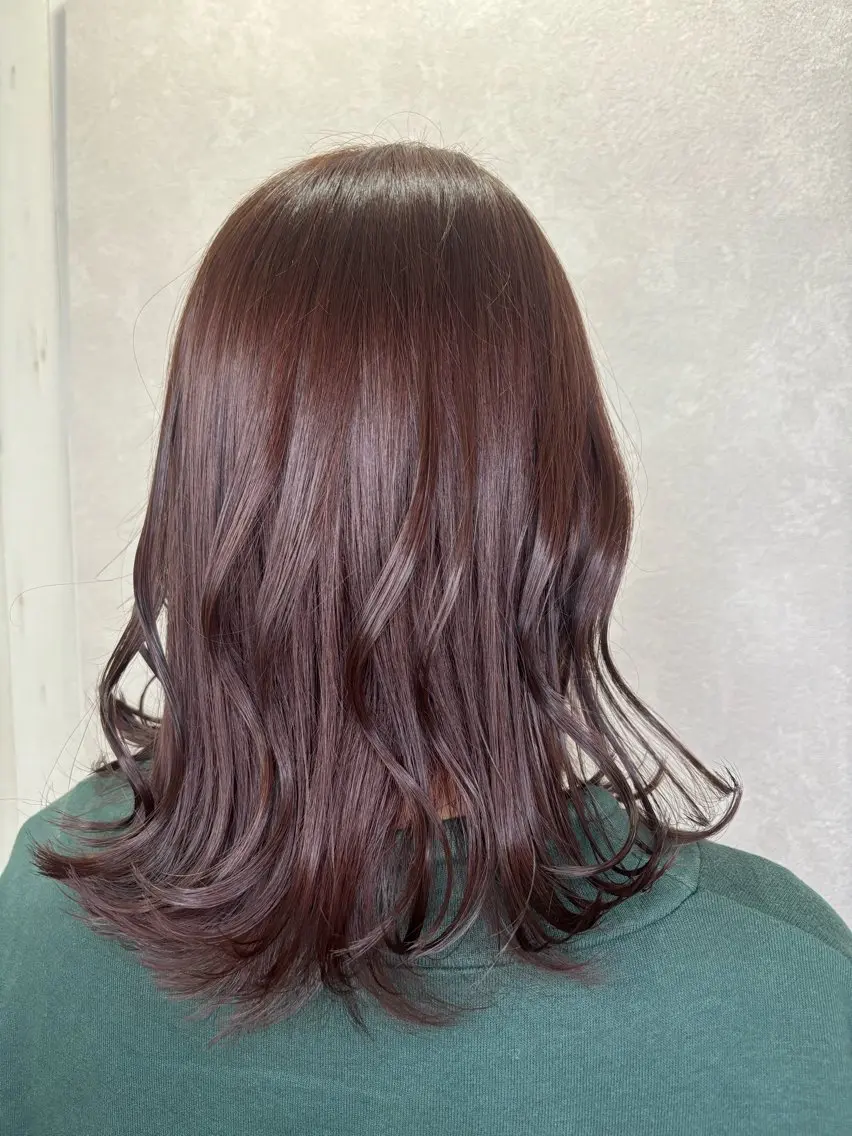 ミディアム カラー ピンクカラー カット ヘアカラー トリートメント 横路 めぐみのヘアスタイル
