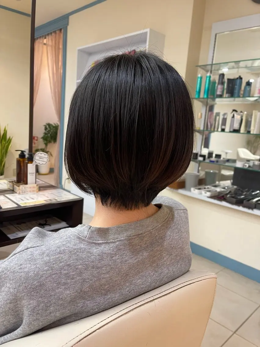 ショート くびれヘア ショートヘア 吉田 真尋のヘアスタイル