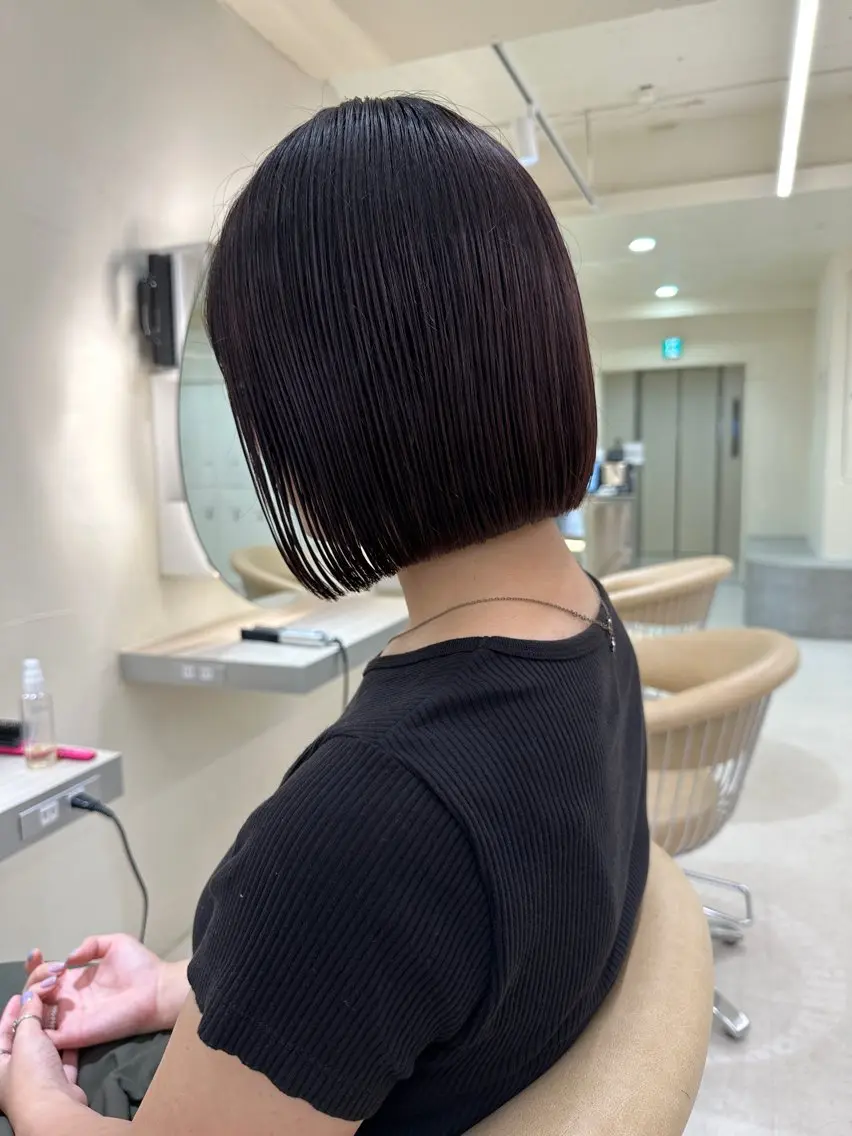 ミディアム カラー 縮毛矯正ボブ&顔まわ レイヤー♡TOMOEのヘアスタイル