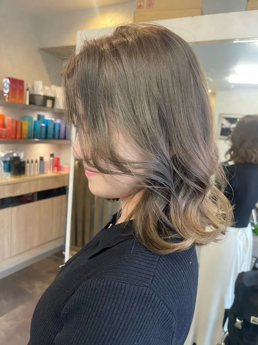 ミディアム カラー ミディアムパーマ ベージュカラー オリーブベージュ ダブルカラー /まつ毛パーマ🎀のヘアスタイル