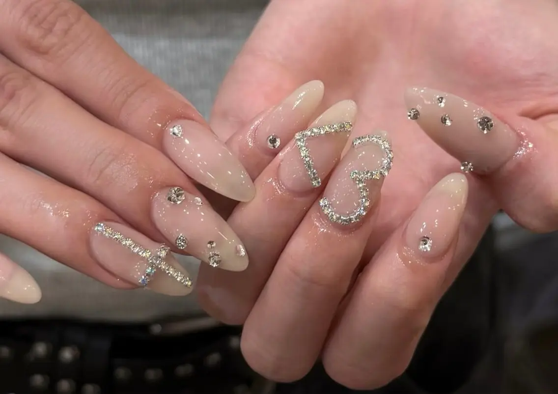 ネイル ジェルネイル パラジェル ネイルチップ NiJi Nailsのネイルデザイン