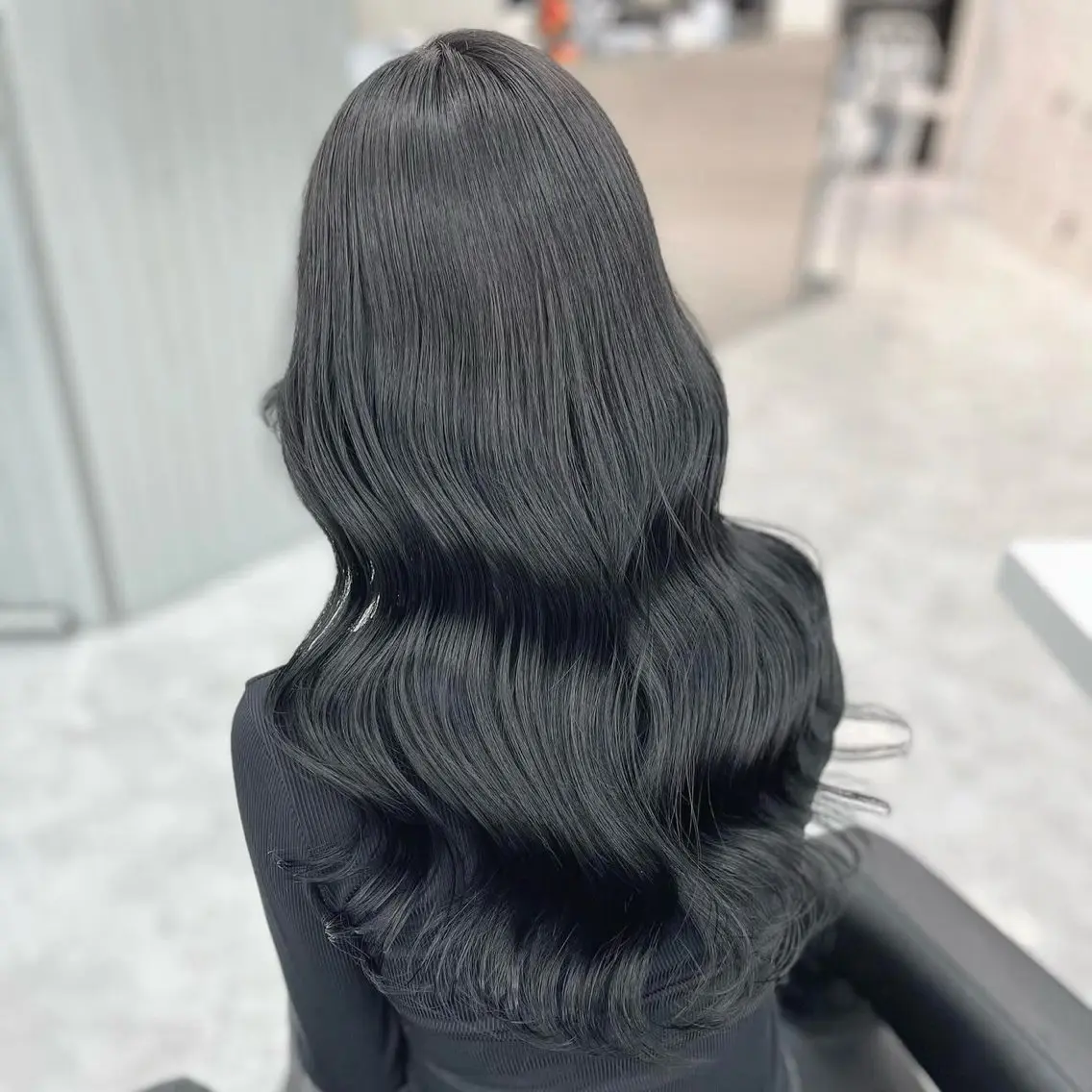 ロング カラー 黒髪 髪質改善 韓国風ヘア 縮毛矯正 トリートメント ヘアカラー トリートメント ヘアセット 髪質改善Ⅰ透明感 艶カラーⅠたつやのヘアスタイル
