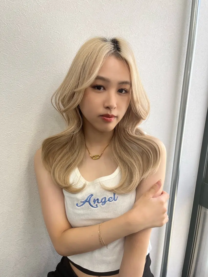 ロング レイヤーカット🤍 seriraのヘアスタイル