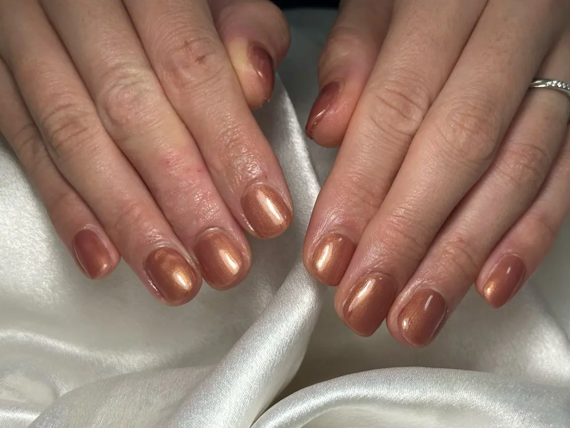ネイル オーロラネイル フットネイル フレンチネイル ジェルネイル マグネットネイル ハンドネイル kiki nail たまプラーザのネイルデザイン