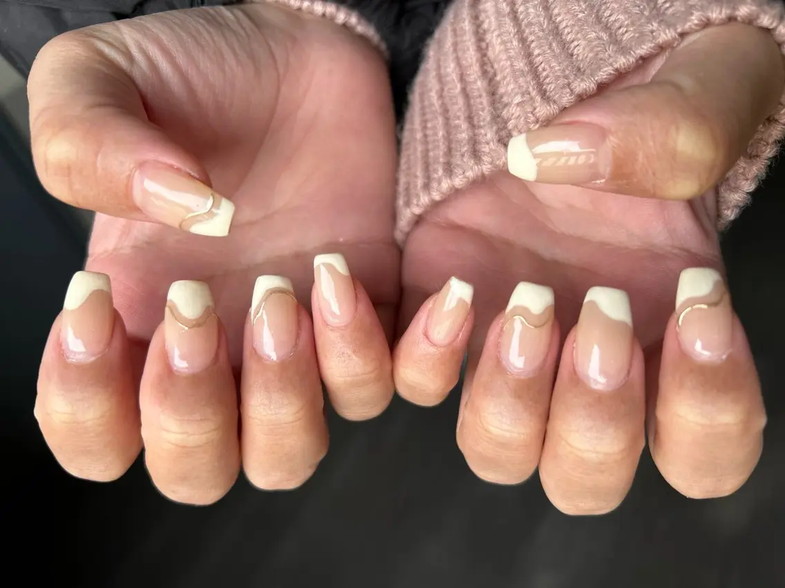 ネイル ハンドネイル フットネイル ✴︎ Delightのネイルデザイン