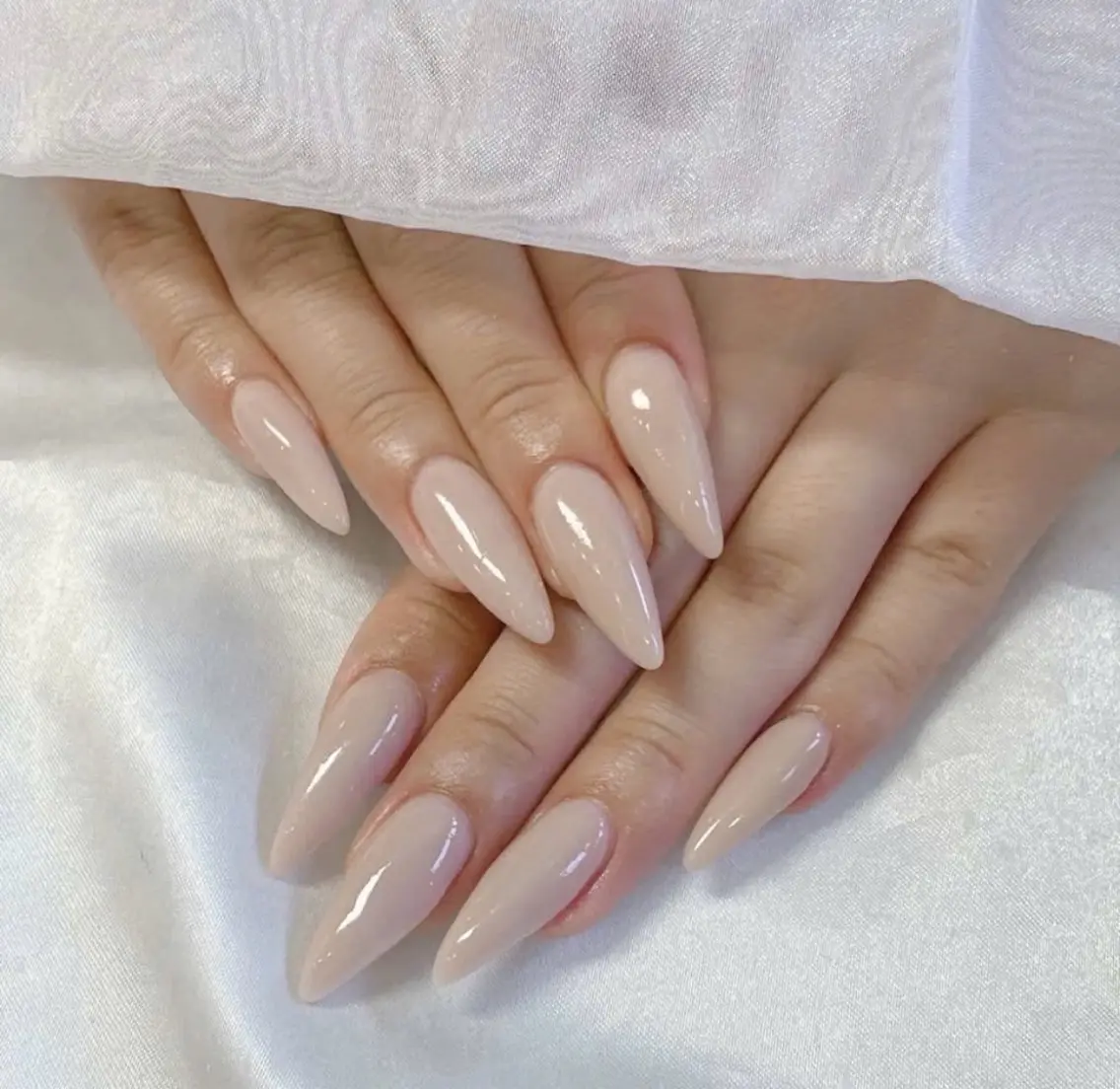 ネイル フレンチネイル キラキラネイル マグネットネイル ミラーネイル ニュアンスネイル ハンドネイル Tira Nailのネイルデザイン