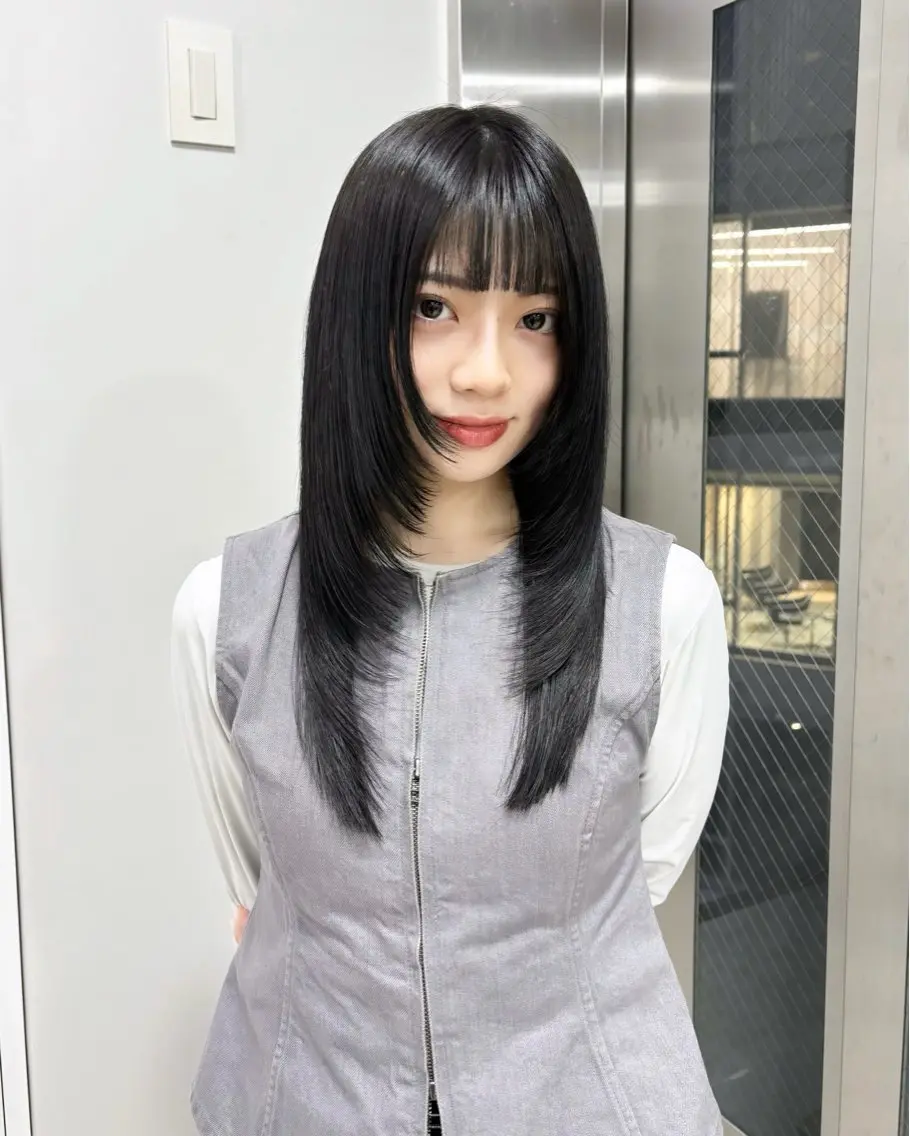 セミロング カラー パーマ 顔周りカット レイヤーカット 縮毛矯正 縮毛矯正 トリートメント 韓国レイヤー/ 縮毛矯正🎀minaのヘアスタイル