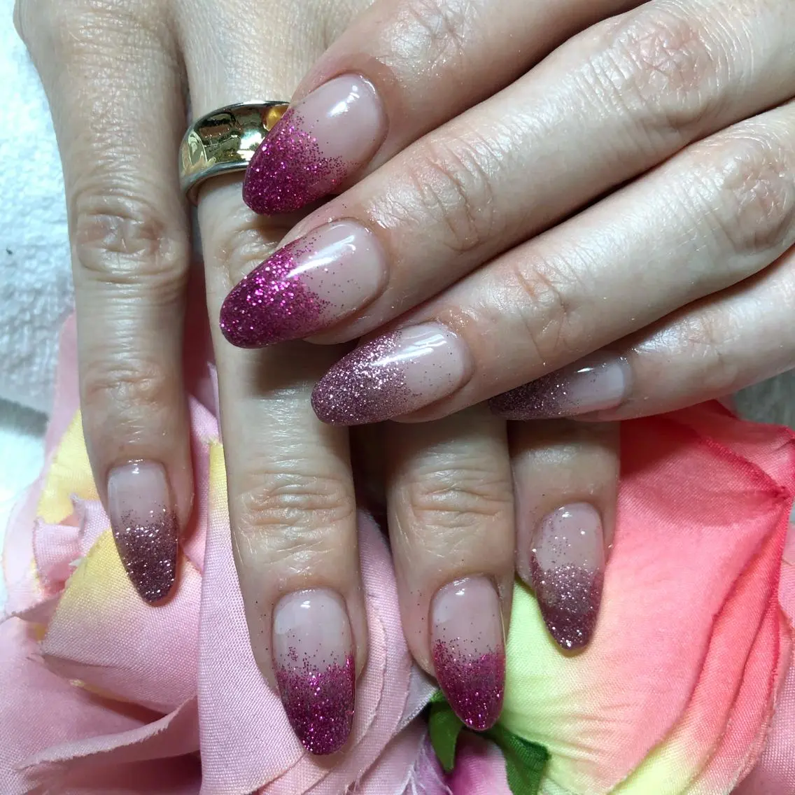 ミディアム ネイル ハンドネイル 《LB》ラブリエ Nail&eyeのマツエク・マツパデザイン