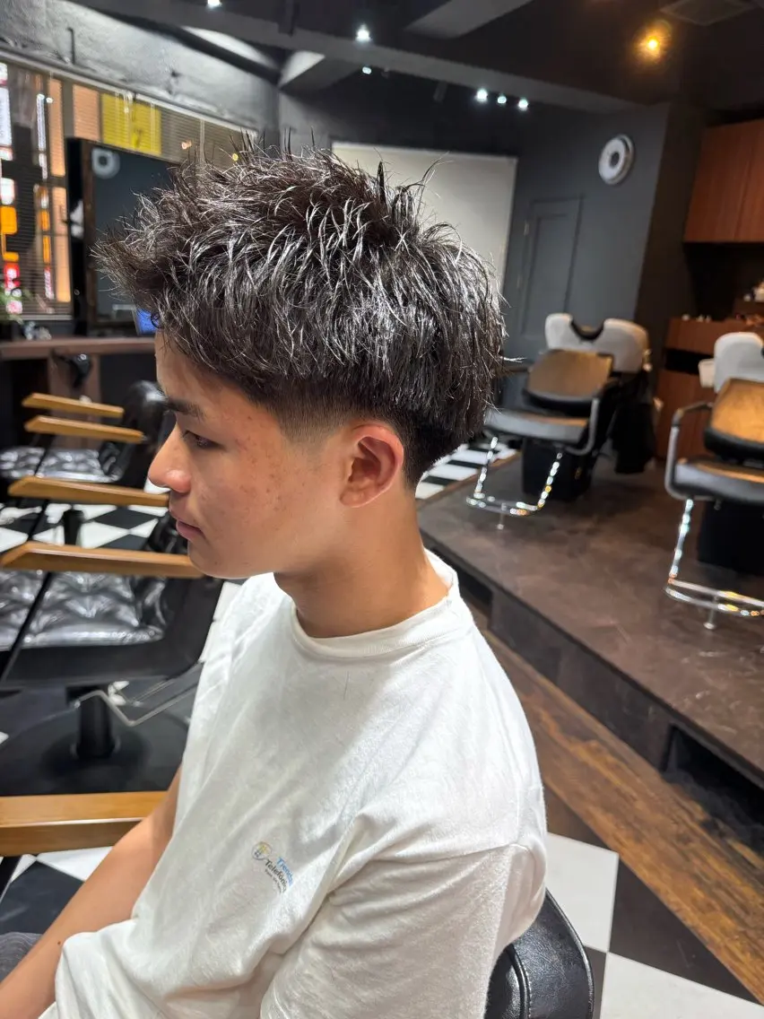 ショート パーマ メンズ フェードカット メンズメッシュ メンズパーマ 刈り上げ カット パーマ トリートメント ヘアセット メンズ専門美容師店長 💈高橋和真💈のヘアスタイル
